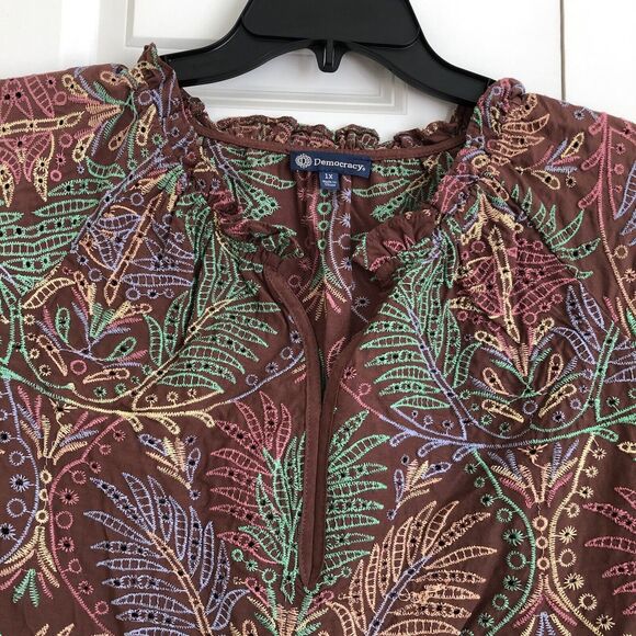 Democracy Women's Top Pullover Short Sleeve Embroidered Leaves Multicolor 160 - Picture 5 of 7